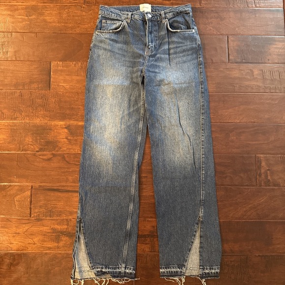 Reformation Denim - Reformation Val 90s Mid Rise Straight Jeans Raw Hem Side Slits Size 28 EUC